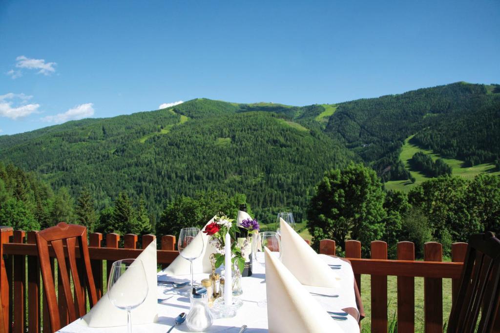 Hotel Raunig Bad Kleinkirchheim Dış mekan fotoğraf